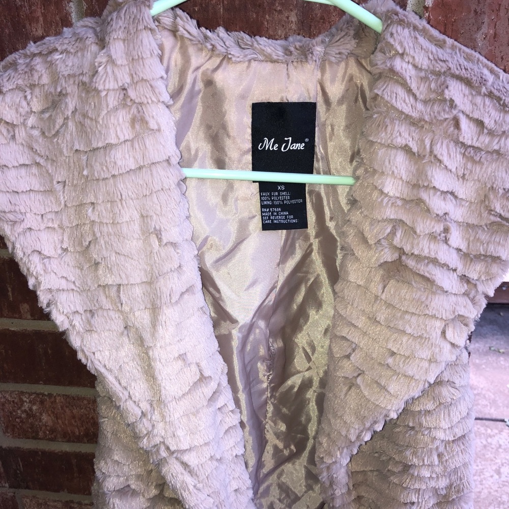 Me Jane faux fur vest - so soft & cure for winter